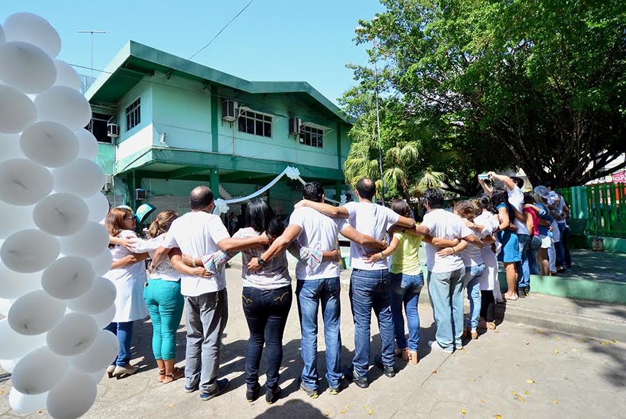 notícia: Maternidade ganha abraço simbólico de profissionais e pacientes