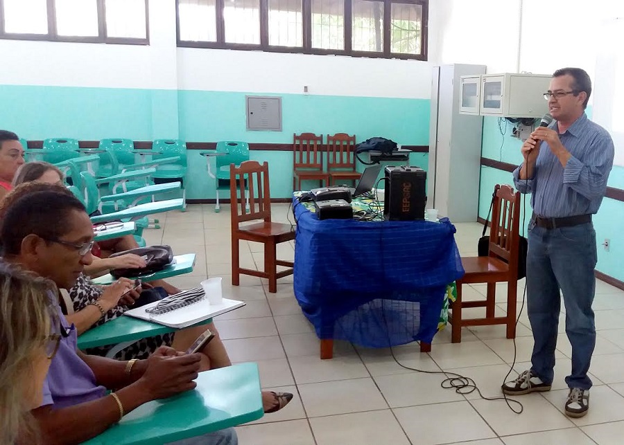 notícia: Técnicos da Seed se preparam para o seminário sobre a Base Nacional Comum Curricular