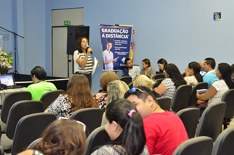 notícia: Plataforma digital de estudos para o Enem é apresentada a diretores de escolas 