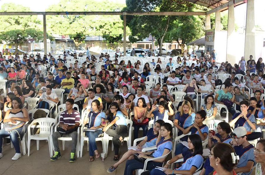 notícia: Estudantes participam de aulão preparatório para o Enem