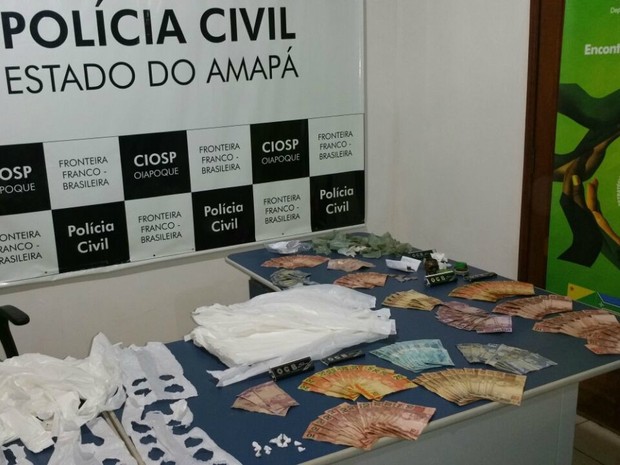 notícia: Civil prende dez pessoas acusadas de vender drogas próximo de escola