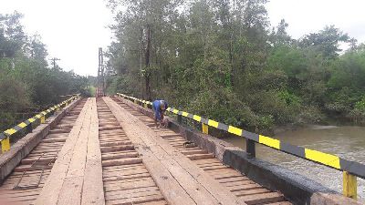 notícia: Setrap conclui a reforma da Ponte do Ramal das Queimadas, em Amapá