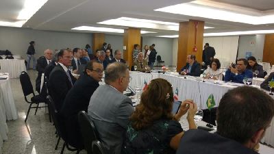 notícia: Em Brasília, secretário busca apoio para estruturar a rede de saúde no Amapá