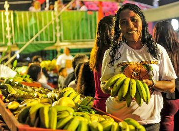 notícia: Com apoio do Governo, festival mostra o potencial da produção de banana de Pedra Branca