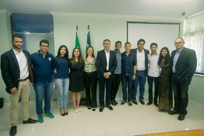 notícia: Governador recepciona estudantes intercambistas apoiados pelo Governo do Amapá