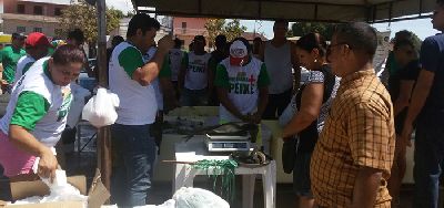 notícia: Duzentas toneladas de pescado vão abastecer mercado na Semana Santa