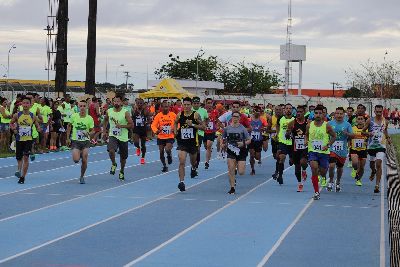 notícia: Meia Maratona de Revezamento estimula a prática esportiva no Dia do Trabalhador