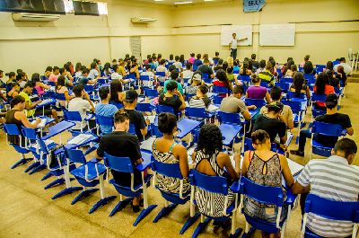 notícia: Curso preparatório para o Enem ofertado pelo GEA beneficia 400 jovens na zona norte