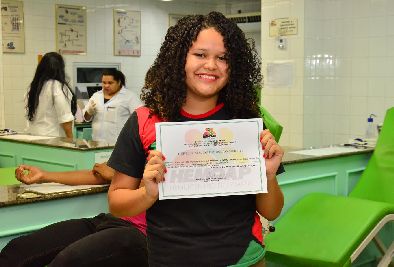 notícia: Doadores recebem certificados em alusão ao Dia Mundial do Doador de Sangue