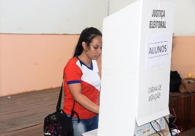 notícia: Governo divulga resultado da eleição democrática em escolas da rede estadual de ensino