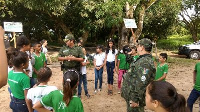 notícia: Projeto do Batalhão Ambiental leva educação ambiental para crianças e adolescentes