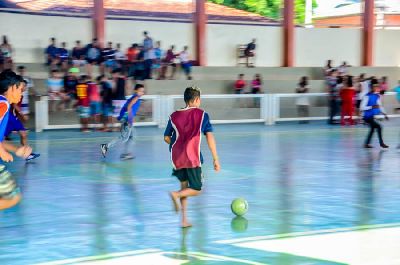 notícia: Jovens participam de programação em homenagem ao Dia do Estudante