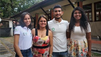 notícia: Alunos da Ueap participam pela primeira vez de congresso no Peru