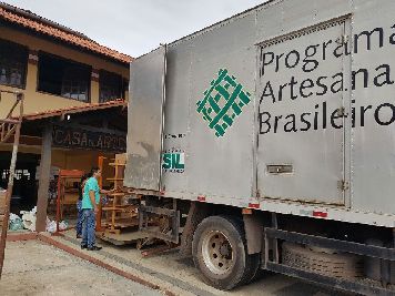 notícia: Peças da Casa do Artesão já estão expostas no Monumento Marco Zero