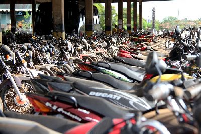 notícia: Leilão de carros e motocicletas do Detran acontecerá em janeiro