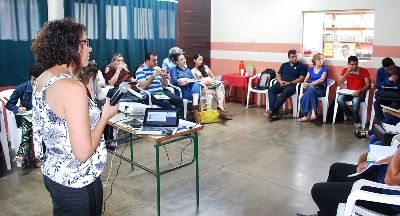 notícia: Estado prepara educadores para aumentar desempenho e aprendizagem em Escolas do Novo Saber