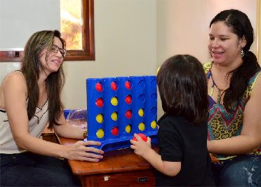 notícia: Pessoas com autismo recebem atendimento especializado do governo