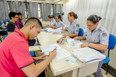 notícia: Candidatos convocados para fase documental do concurso da PM se apresentam nesta quinta