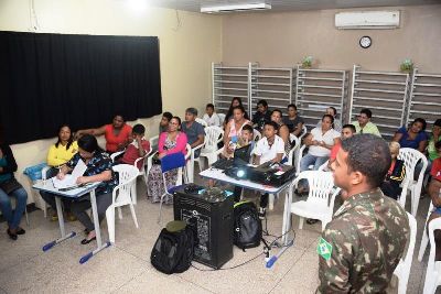 notícia: Programa Forças no Esporte atende estudantes da rede estadual de ensino