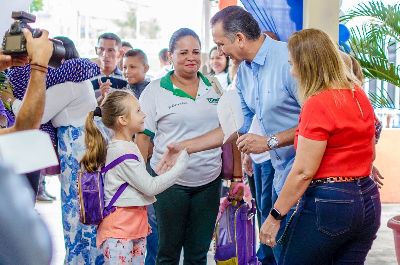 notícia: Acolhimento de estudantes e transparência de recursos marcam volta às aulas no Amapá