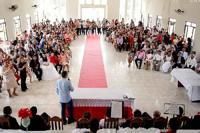 notícia: Casamento Comunitário busca conscientização para combater violência doméstica no interior