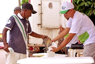 notícia: Pescado a preço popular atrai consumidores em cinco pontos de venda, em Macapá