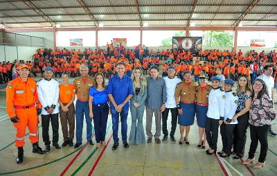 notícia: Governo destaca avanços da gestão compartilhada militar na Escola Risalva do Amaral