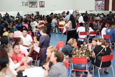 notícia: Escolas estaduais participam do Dia D sobre a Base Nacional Comum Curricular