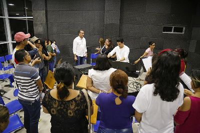 notícia: Coralistas se preparam para inauguração do novo prédio do Centro de Música Walkíria Lima