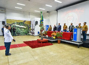 notícia: Governador anuncia concurso público e inauguração de novos quarteis do Corpo de Bombeiros