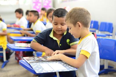 notícia: Estudantes da escola Santa Maria começam as aulas em ambiente revitalizado no Marabaixo II