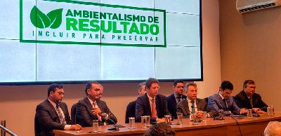 notícia: Em Brasília, Waldez defende soluções para combater o desmatamento na Amazônia