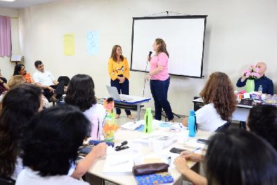 notícia: Educadores recebem formação em aprendizagem sociemocional e protagonismo