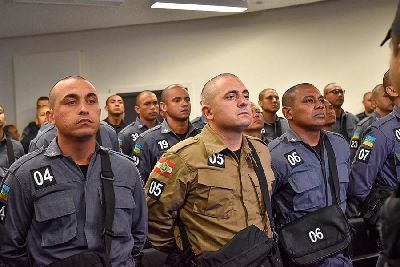 notícia: ‘Atravessamos o país para aprender’, diz tenente de SC sobre curso de choque da PM do AP 