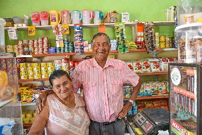 notícia: ‘É um sonho que está virando realidade’, comemora comerciante que terá energia 24h