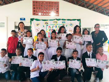 notícia: Escola do Macapaba lança livro infantil sobre meio ambiente escrito por estudantes