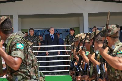 notícia: Exército e Governo do Amapá enaltecem parcerias em aniversário da Brigada Foz do Amazonas