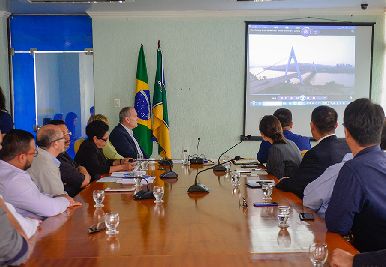 notícia: Grupo chinês prospecta oportunidade de investimento em ferrovia do Amapá