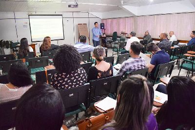 notícia: Governo oferta 240 vagas em cursos de capacitação para servidores públicos