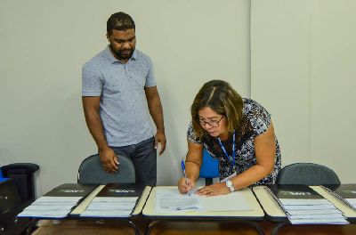 notícia: Fapeap concede bolsas para estudantes de mestrado, doutorado e pós-doutorado