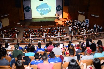 notícia: Central do Enem abre inscrições para treineiros e público externo em Macapá