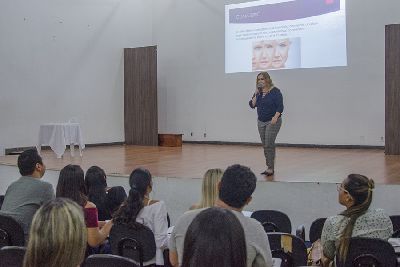 notícia: Climatério e menopausa são temas de evento focado na saúde da mulher