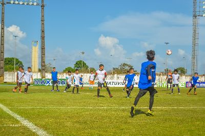 notícia: Peneira de futebol seleciona sete amapaenses para integrar clube goiano