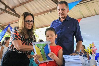 notícia: Estudantes santanenses aprovam material didático do Programa de Aprendizagem do Amapá