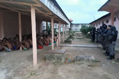 notícia: ‘Operação Derrocada’ prende 34 suspeitos de integrar facção criminosa