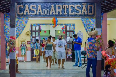 notícia: Desfile de moda e feira de artesanato movimentam a Casa do Artesão no sábado, 29
