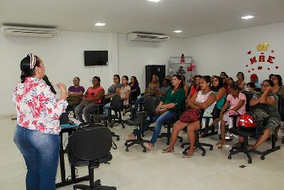 notícia: Empreendedores aprendem sobre higiene e manipulação de alimentos