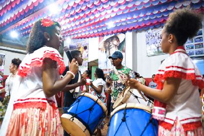 notícia: Ciclo do Marabaixo encerra com derrubada de mastros e escolha de festeiros