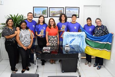 notícia: Estudantes da Escola Esther Virgolino vencem Torneio Internacional de Robôs