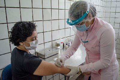 notícia: Centro de Doenças Tropicais retoma atendimento diário